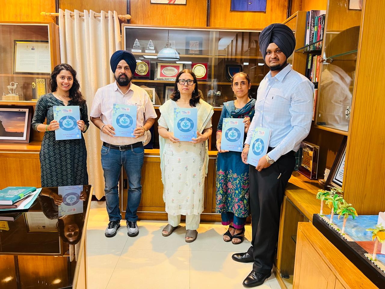 Professor Renu Vig, Vice Chancellor of Panjab University, Chandigarh Launched the ‘Activity Booklet’ of DST Centre for policy research